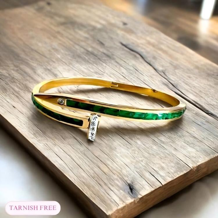 Emerald Cartier Bracelet